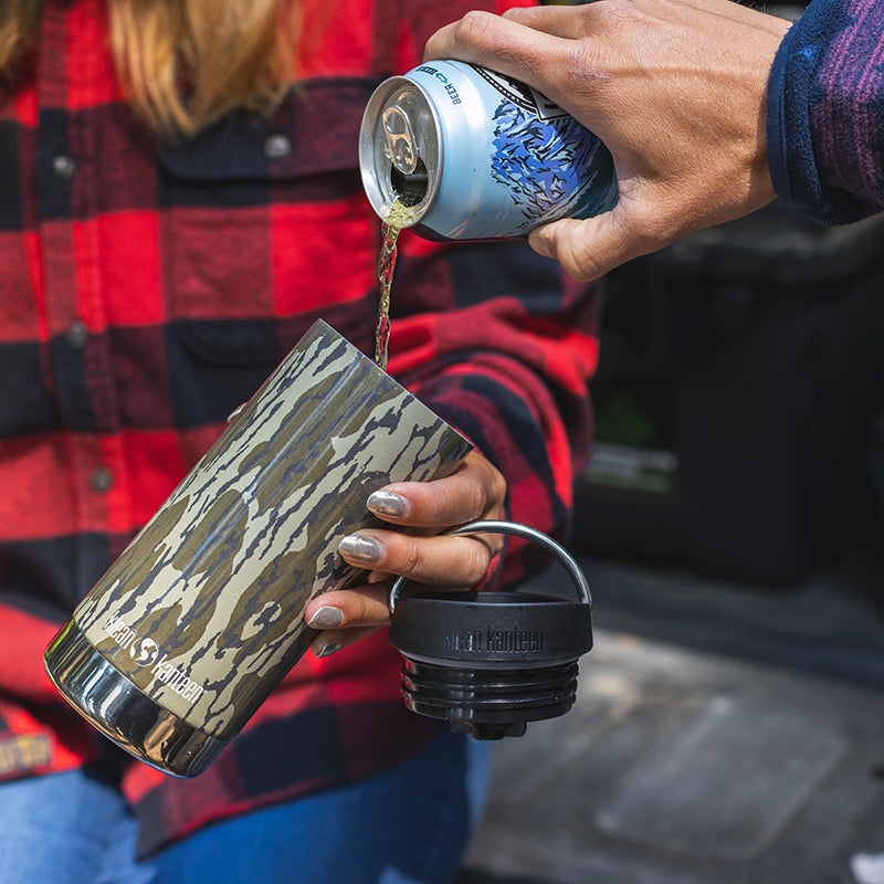 12oz-tkwide-with-cafe-cap-mossy-oak-b0 12oz_tumbler_mossyoak_bottomlands_beer_pour_square.jpg