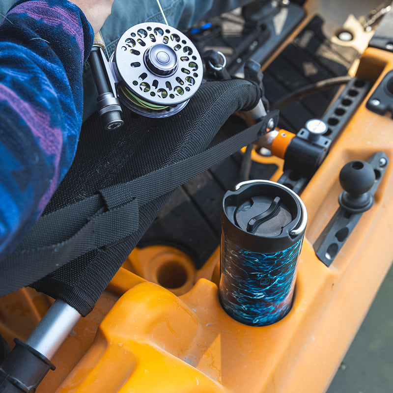 12oz-tkwide-with-cafe-cap-mossy-oak-b0 16oz_tumbler_mossyoak_bass_cafe_kayak_top_square.jpg