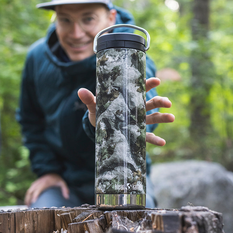 20oz-tkwide-with-twist-cap-mossy-oak-d0 20oz_bottle_twist_mossyoak_terragila_closeup_square.jpg