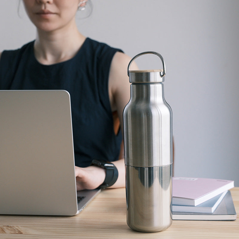 20oz-rise-reflect-with-bamboo-cap-s1 20oz_rise_reflect_desk_laptop_square.jpg