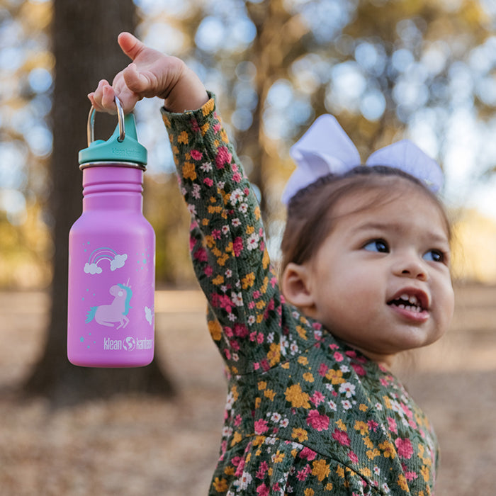 classic-kid-sippy-cap-w4 K12CNSIPPY-UN-kids_bottle_unicorn_lifestyle.jpg