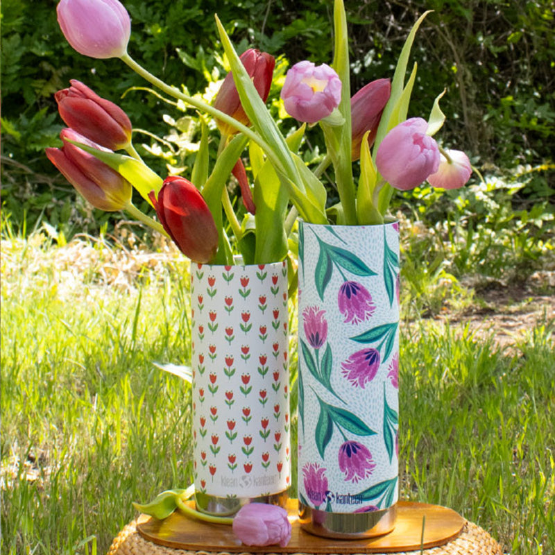 16oz-tkwide-with-cafe-red-tulips-v4 bottles_seasonal_spring_flowers_2_square.jpg