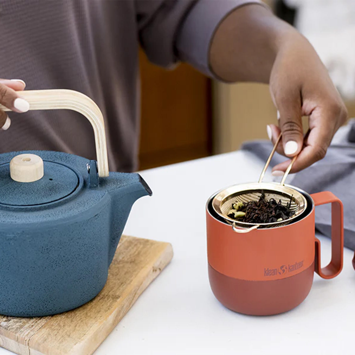 14oz-rise-mug-sale-f6 coffee_tea_seep_rise_mug_square.jpg