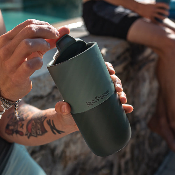 flip-lid-z6 rise_flip_lid_small_tumbler_open.jpg