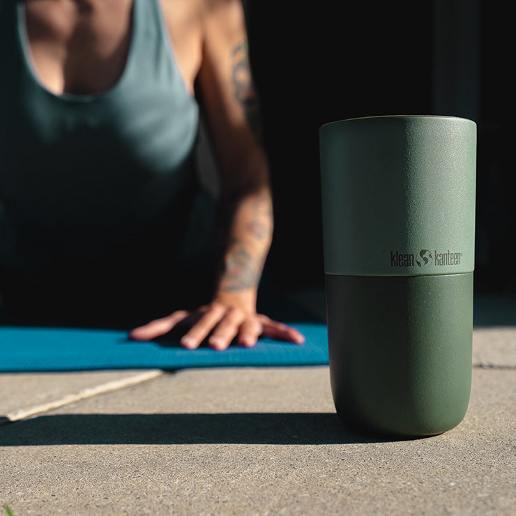 smoothie-set-l5 smoothie_kit_rise_tumbler_seaspray_closeup.jpg