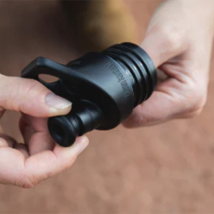 classic-sport-cap-l3 sport_cap_maintenance_kit_pull_valve_out_lifestyle.jpg