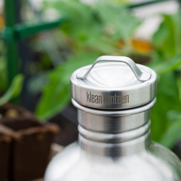 classic-steel-loop-cap-x5 stainless_cap_garden_lifestyle.jpg